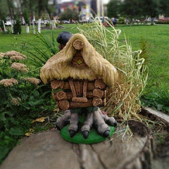 Избушка с соломенной крышей в #REGION_NAME_DECLINE_PP#