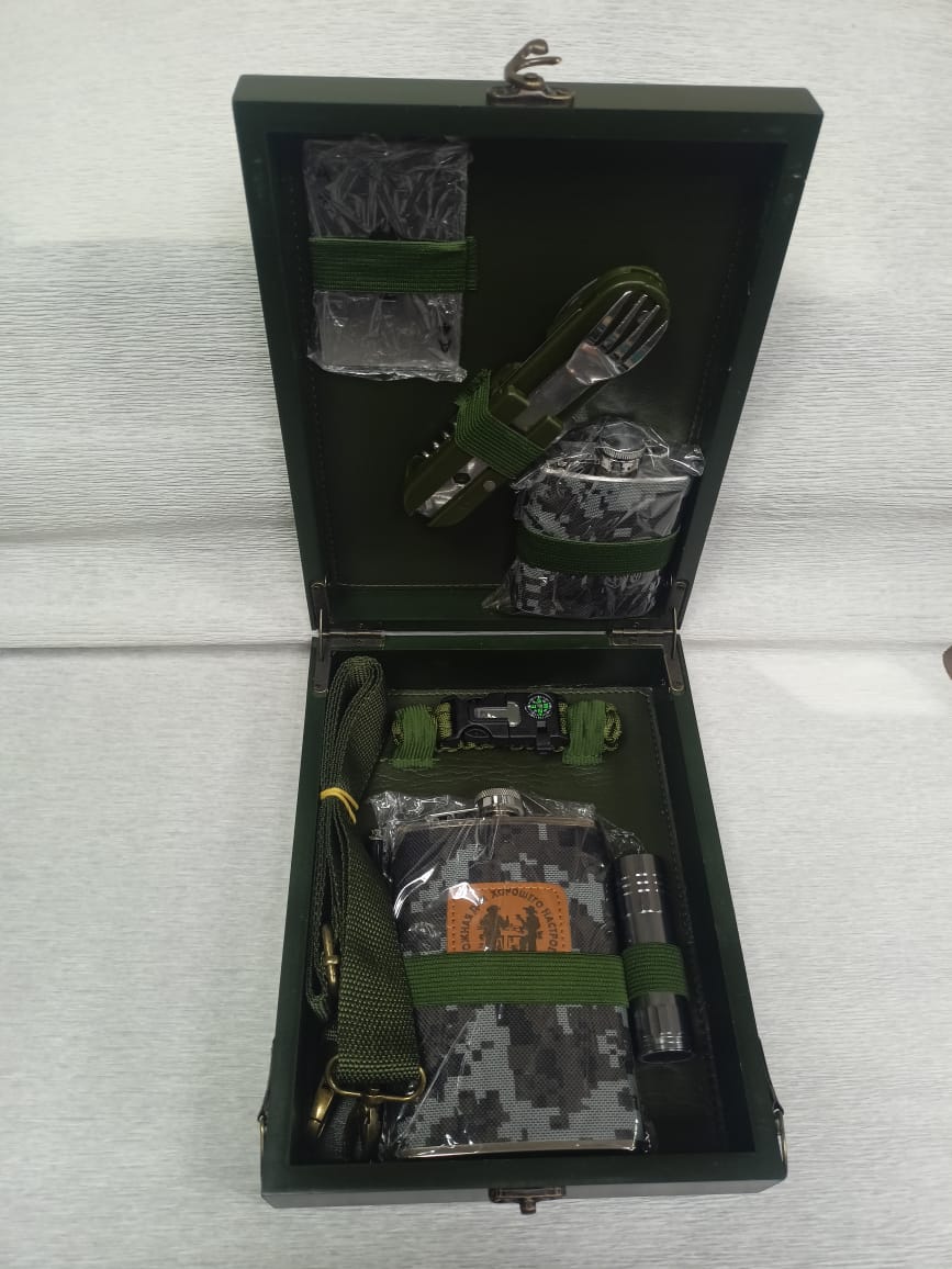 Фляжка(коробка) Китай в Комсомольске-на-Амуре